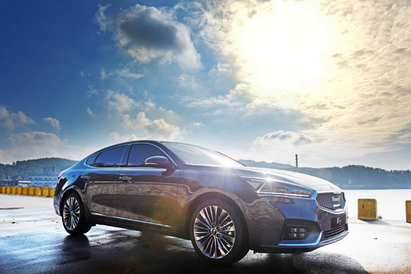 kia-prikazala-2017-cadenza