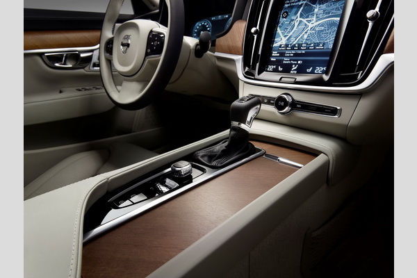 2017-volvo-s90