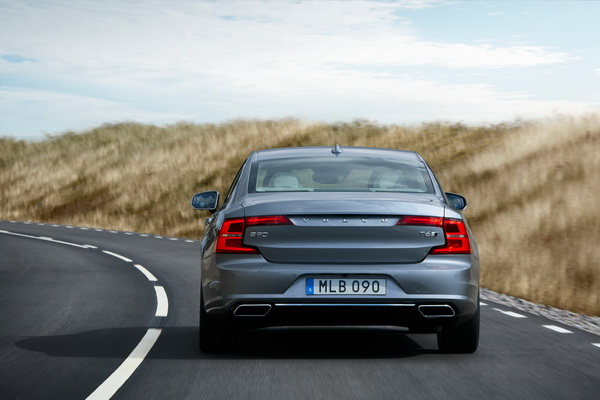 2017-volvo-s90