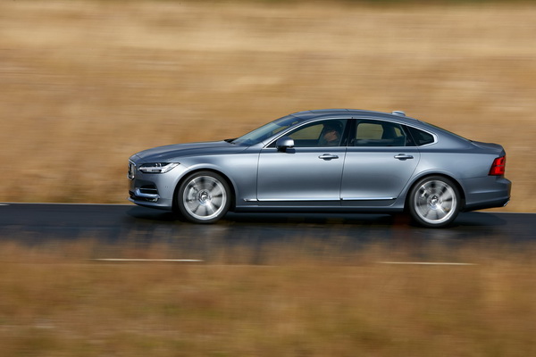 2017-volvo-s90