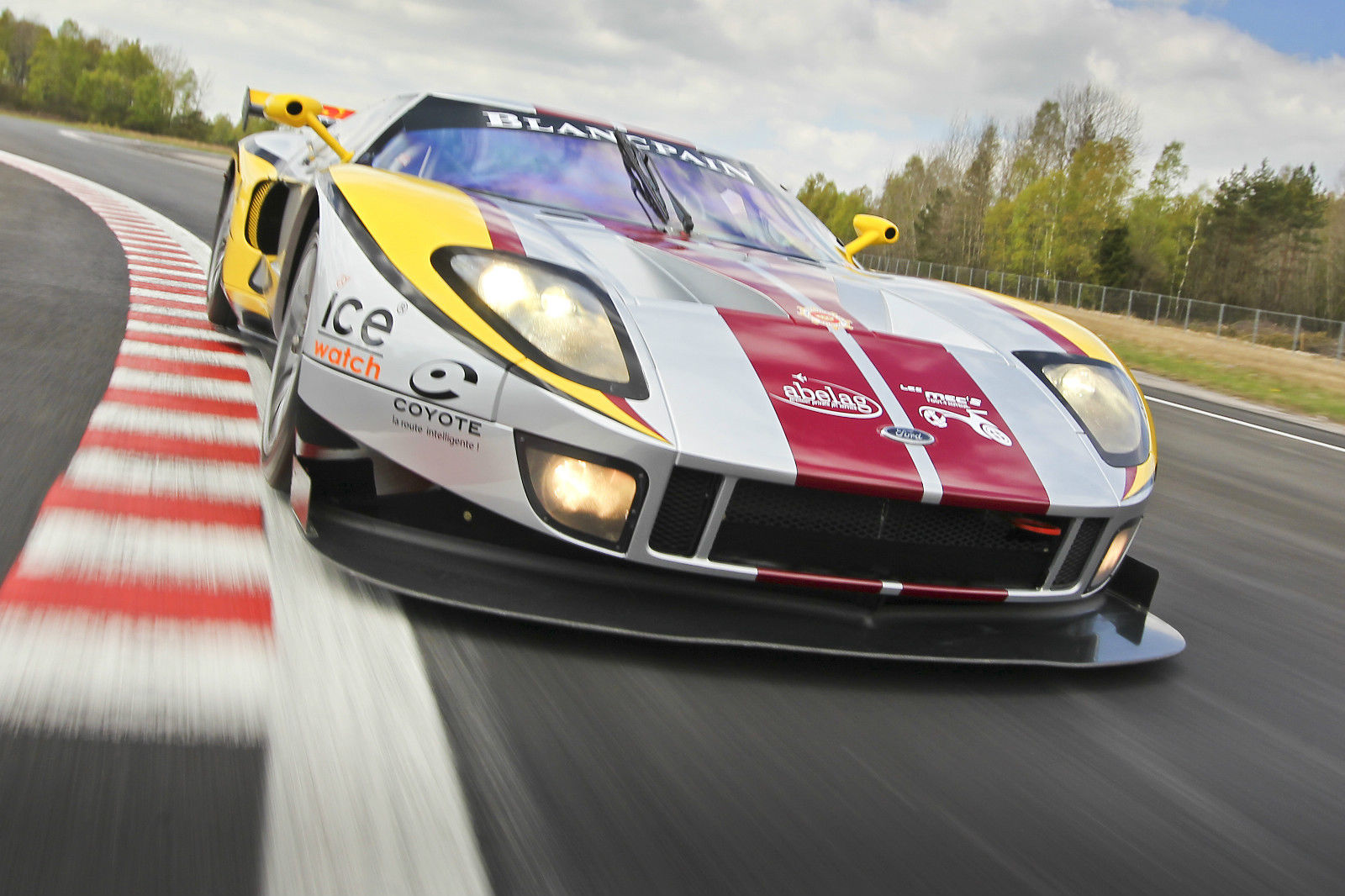 na-prodaju-ford-gt-matech-gt1-racer