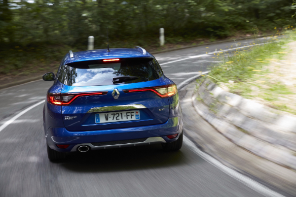 novi-renault-megane-estate