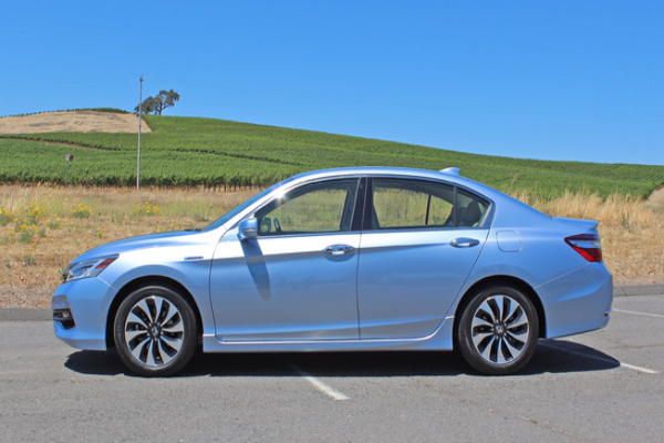 honda-accord-hybrid-2017