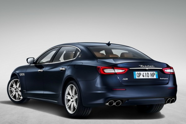 unapredjeni-maserati-quattroporte