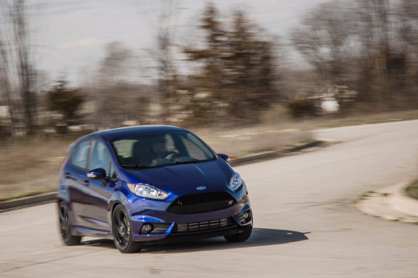 ford-fiesta-st-2016