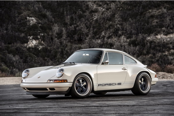 singer-donosi-newcastle-911-na-goodwood