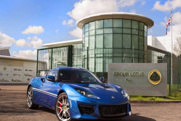 proslava-pola-veka-uz-lotus-evora-400-hethel-edition