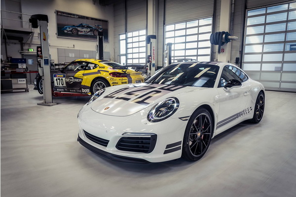 porsche-911-carrera-s-endurance-racing-edition