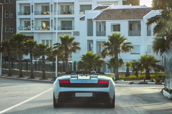 lamborghini-gallardo-lp570-4-performante