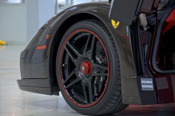 unikatni-ferrari-enzo-od-35-miliona-dolara