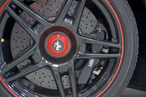 unikatni-ferrari-enzo-od-35-miliona-dolara