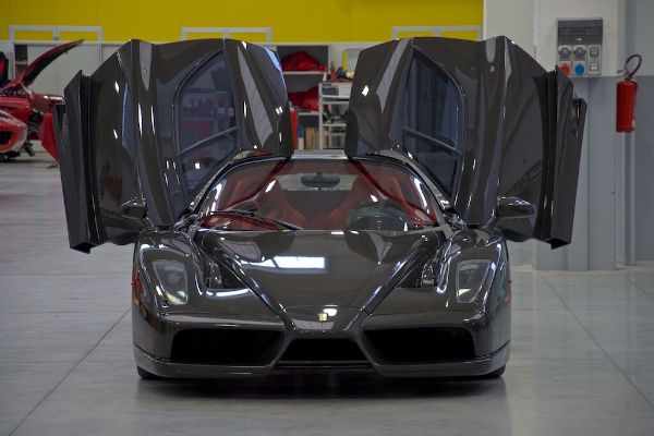 unikatni-ferrari-enzo-od-35-miliona-dolara