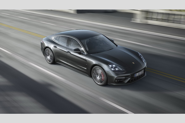 2017-porsche-panamera