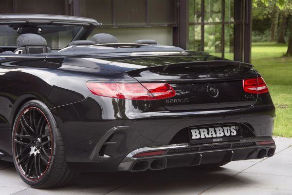 svetska-premijera-brabus-850-60-biturbo-cabrio