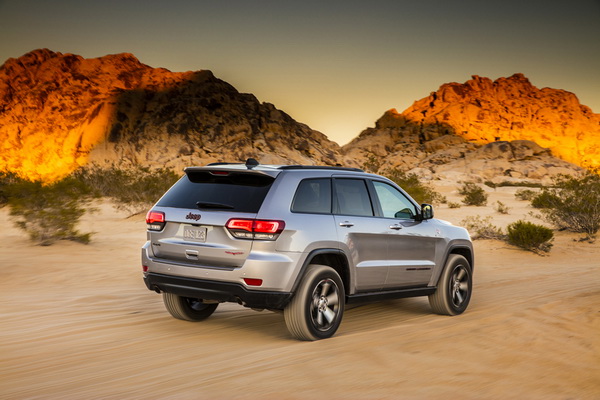 2017-jeep-grand-cherokee-trailhawk