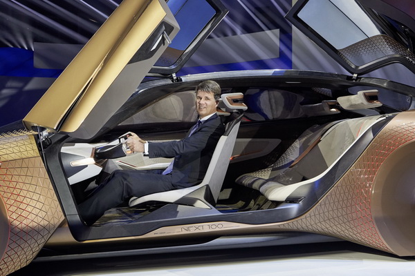 bmw-vision-next-100-galerija