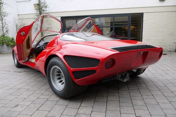 na-prodaju-alfa-romeo-33-stradale