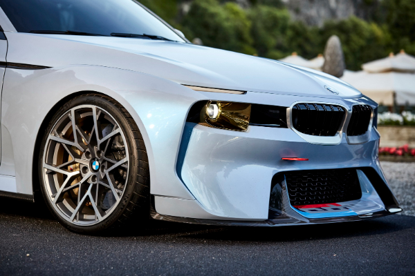 bmw-2002-hommage-u-kabriolet-verziji