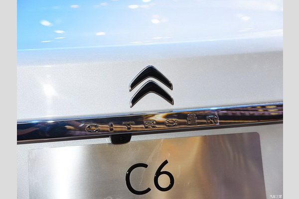 novi-citroen-c6-galerija-i-detalji