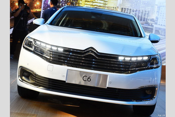 novi-citroen-c6-galerija-i-detalji