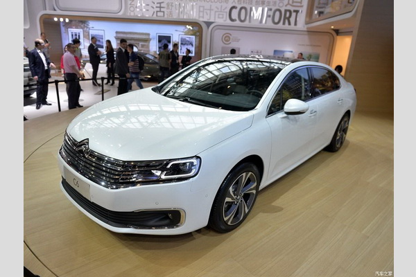 novi-citroen-c6-galerija-i-detalji