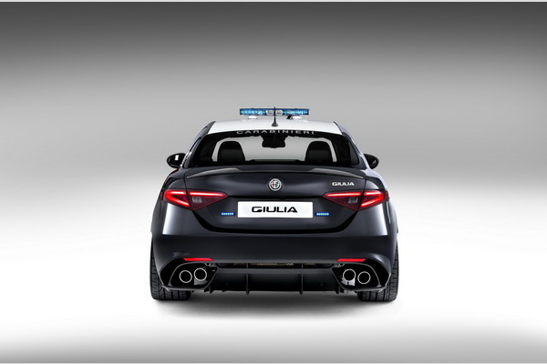 giulia-qv-u-policiji