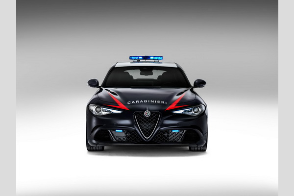 giulia-qv-u-policiji