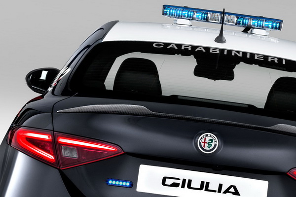 giulia-qv-u-policiji