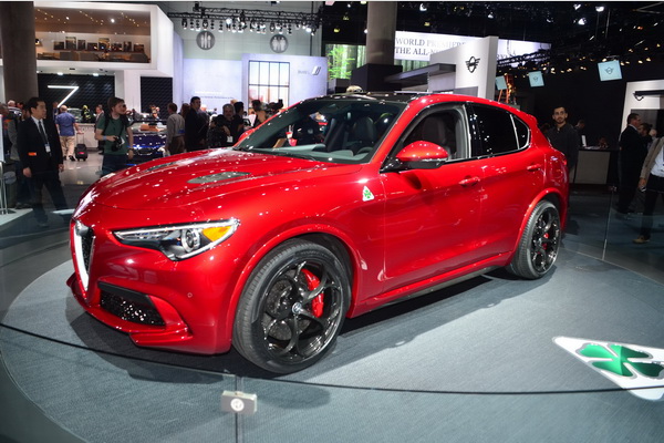 alfa-romeo-stelvio