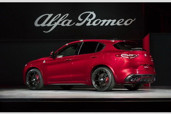 alfa-romeo-stelvio