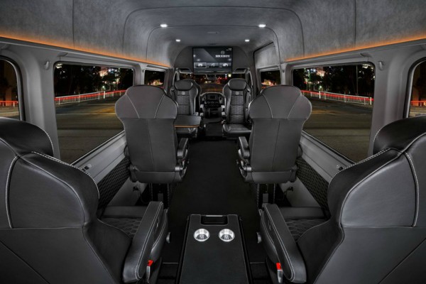 novi-brabus-conference-lounge-sprinter