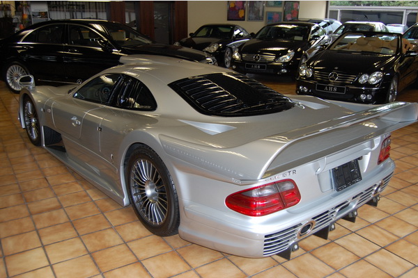 mercedes-benz-clk-gtr-na-aukciji