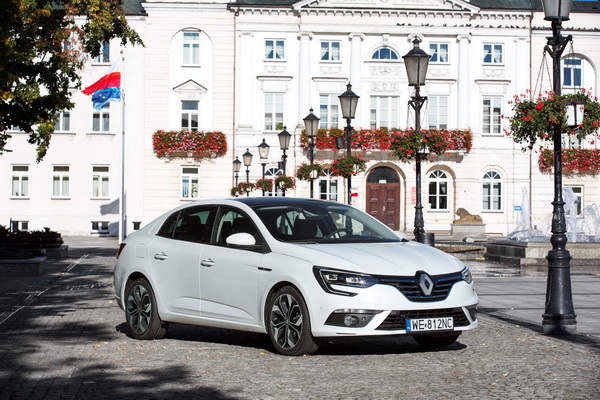 renault-megane-sedan