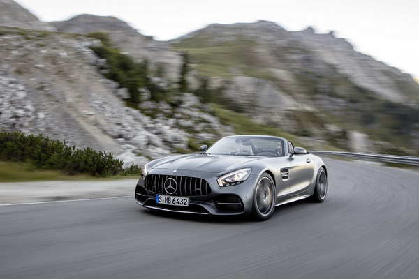 konacno-otkriven-mercedes-amg-gt-roadster