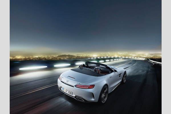 konacno-otkriven-mercedes-amg-gt-roadster