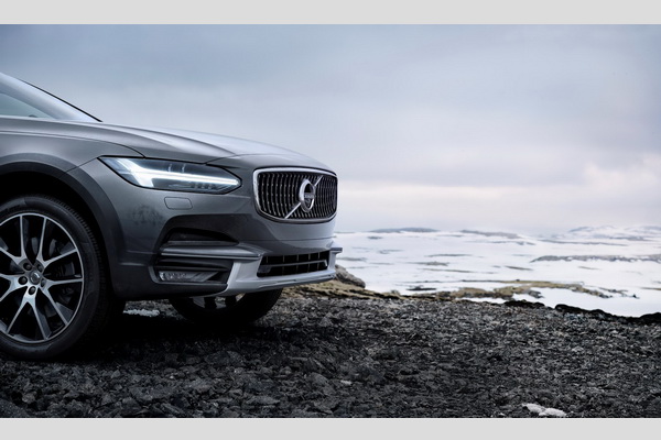 volvo-v90-cross-country