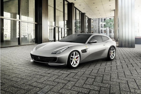 novi-ferrari-gtc4-lusso-t