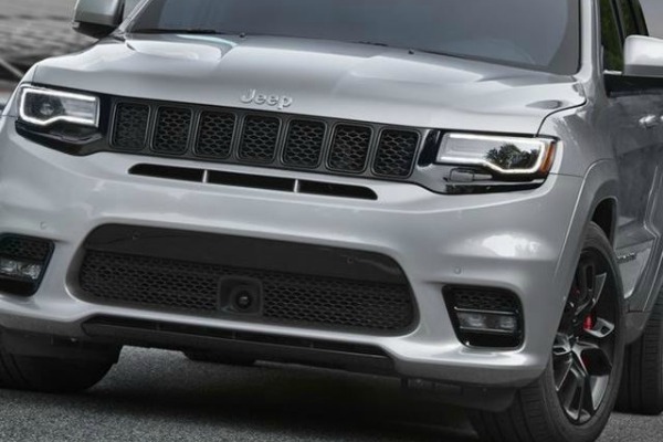 novi-jeep-grand-cherokee-srt-hellcat