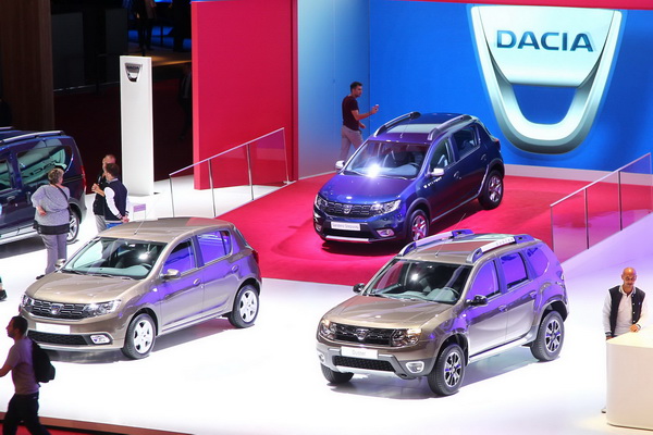 dacia-na-sajmu-u-parizu