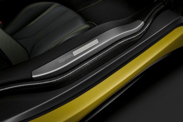 bmw-i8-protonic-frozen-yellow-edition