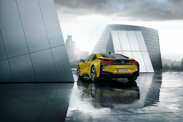 bmw-i8-protonic-frozen-yellow-edition