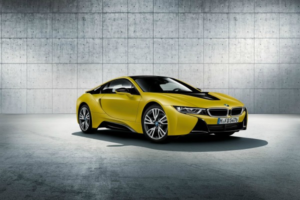 bmw-i8-protonic-frozen-yellow-edition