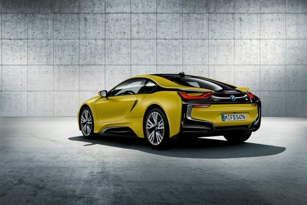 bmw-i8-protonic-frozen-yellow-edition