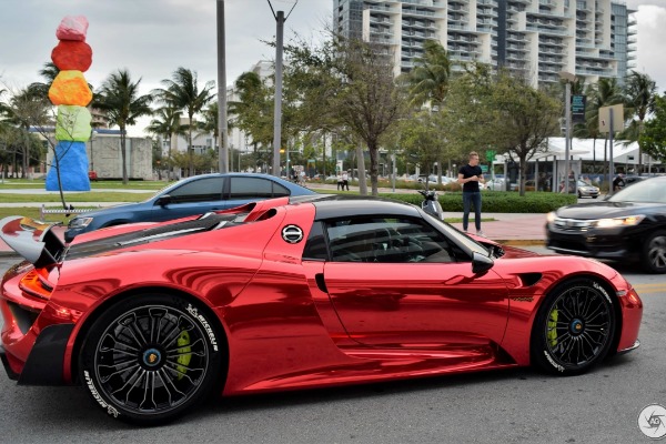 porsche-918-spyder-za-kojim-se-svako-okrece