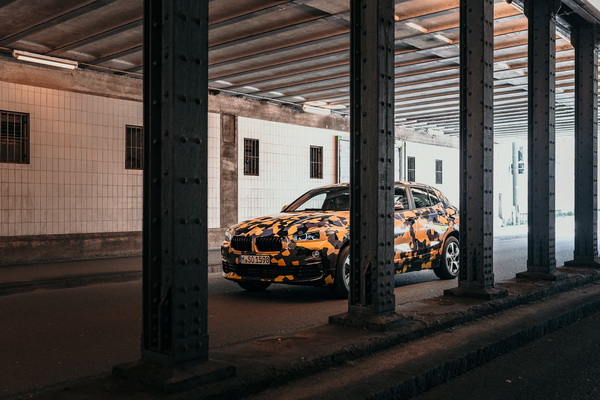 novi-bmw-x2-u-ekspediciji-kroz-urbanu-dzunglu