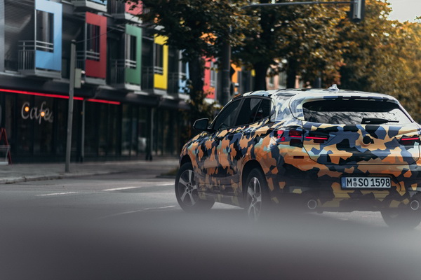 novi-bmw-x2-u-ekspediciji-kroz-urbanu-dzunglu