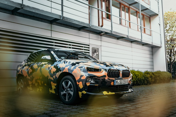 novi-bmw-x2-u-ekspediciji-kroz-urbanu-dzunglu