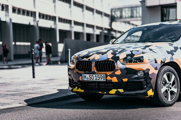 novi-bmw-x2-u-ekspediciji-kroz-urbanu-dzunglu