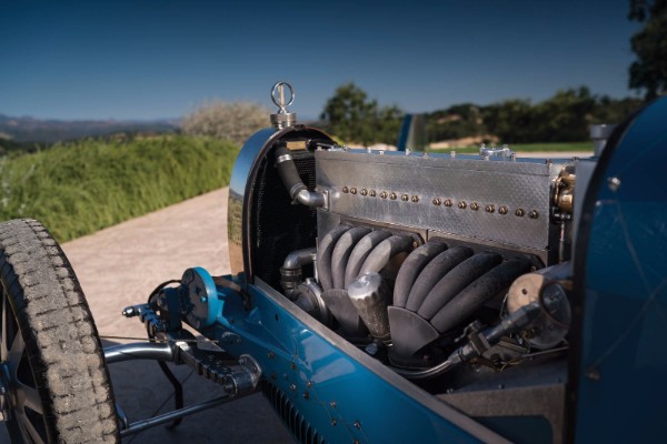 dva-najznacajnija-bugatti-modela-u-istoriji