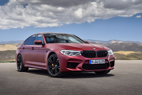 zvanicno-je-predstavljen-novi-bmw-m5